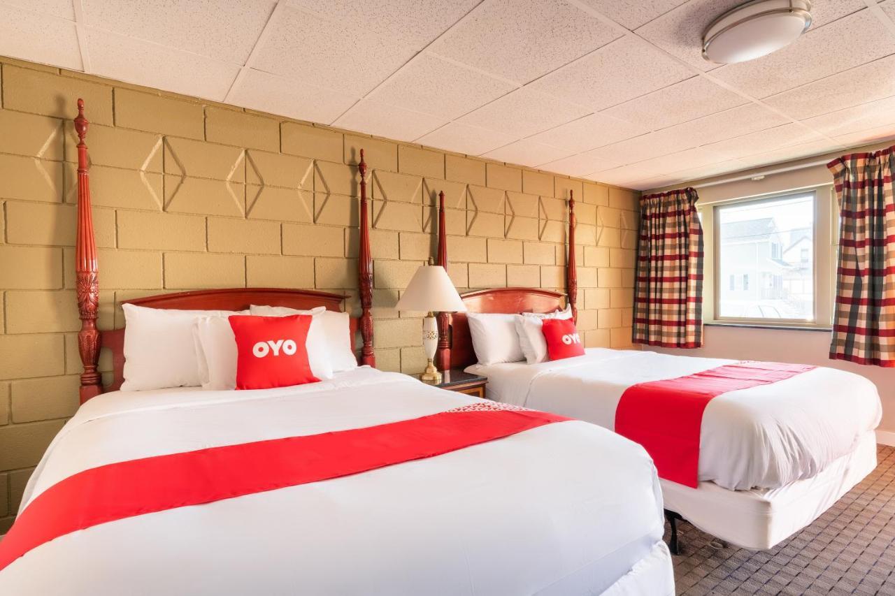 Oyo Hotel Malden Ma Broadway Extérieur photo